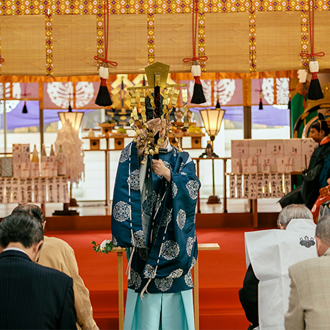 春季大祭 / <small>Photo: 内田伸一郎</small>