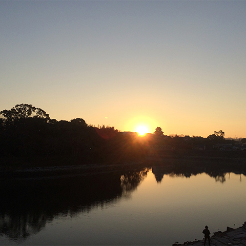 日の出 / <small>Photo: 加藤晋平</small>